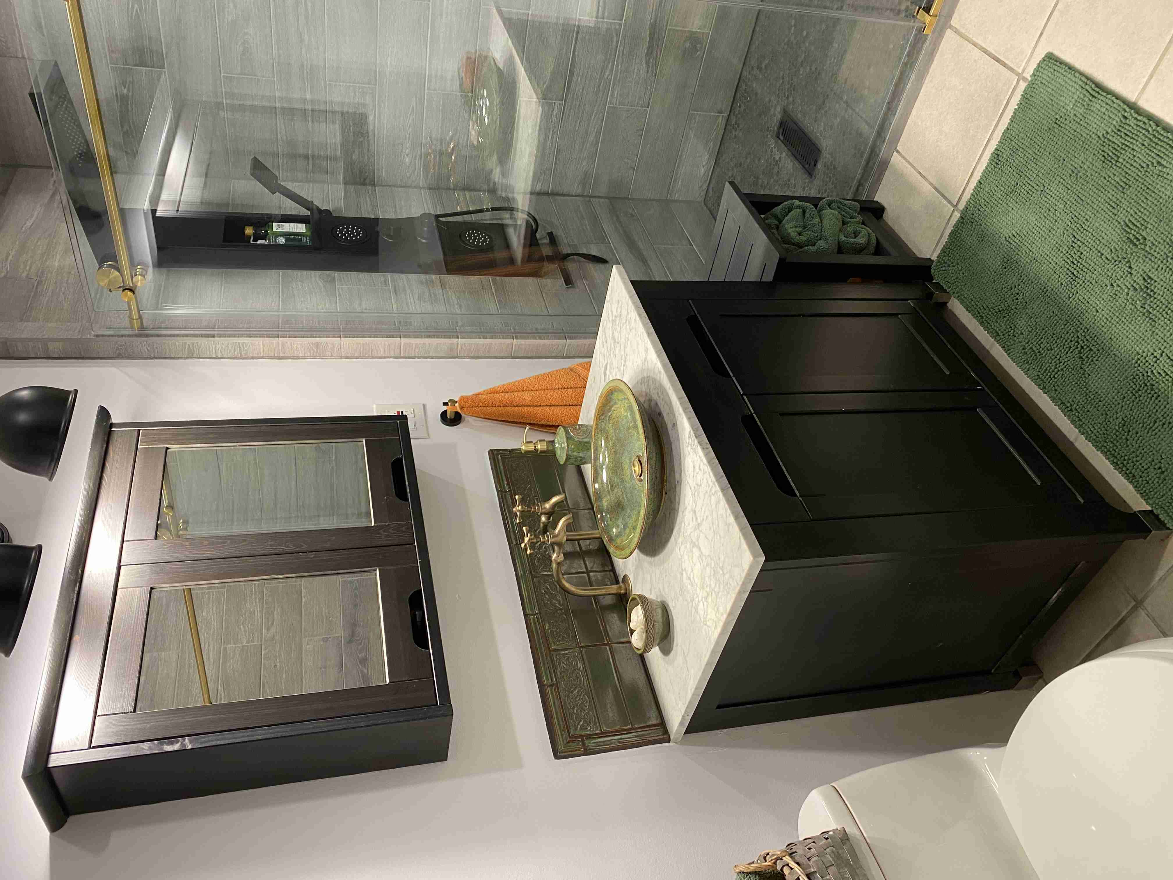 Description of image 2
